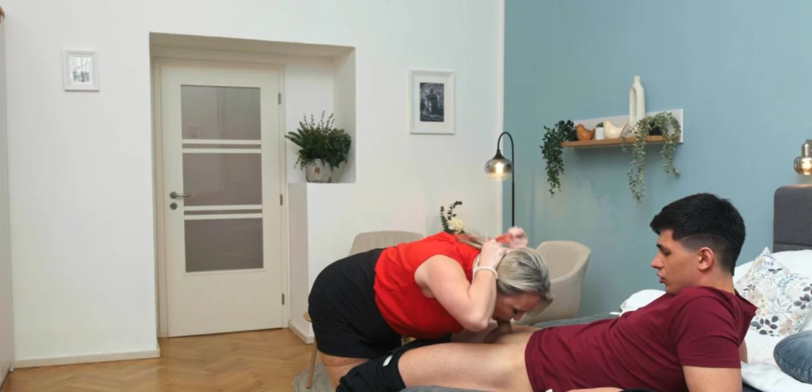 Shame 4K - Mary Brawn - The Accountantess