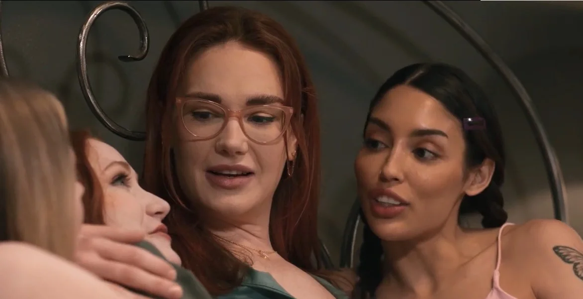 Mommy's Girl - Vanessa Sky, Coco Lovelock, Siri Dahl & Scarlet Skies - Spooked At The Slumber Party