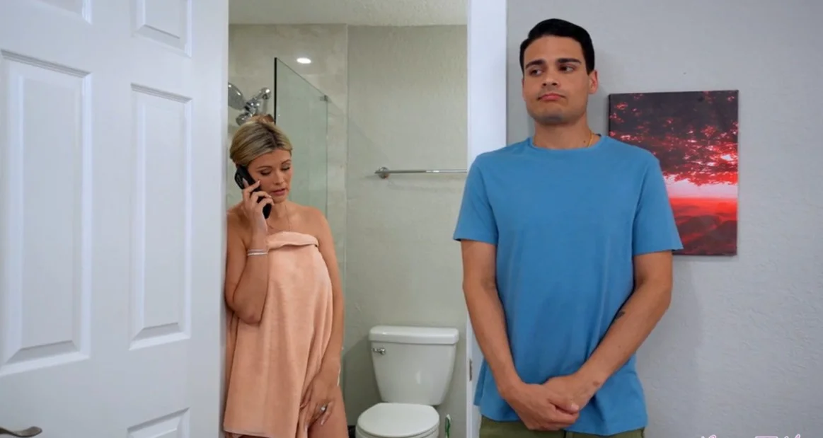 Mom's Tight - Ellie Tay - Moms Routine For A Tight Pussy