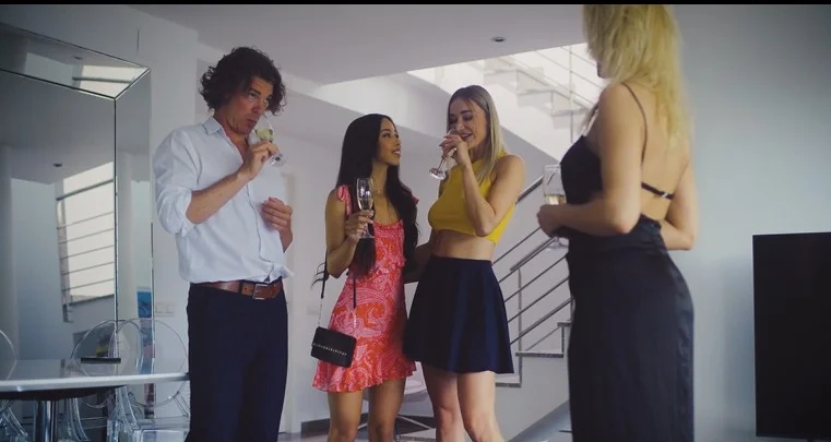 Dorcel Club - Cherry Kiss - Il più presto possibile 1080p