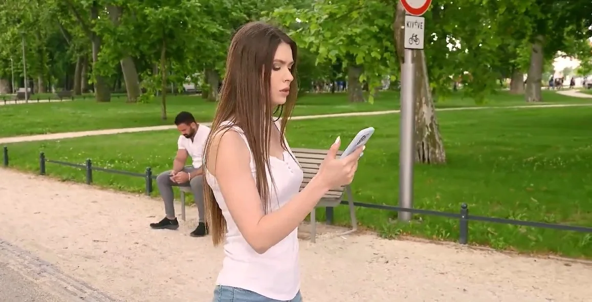 Private - Princess Alice - Princess Alice meets a stud who fucks her ass better than her stepbrother