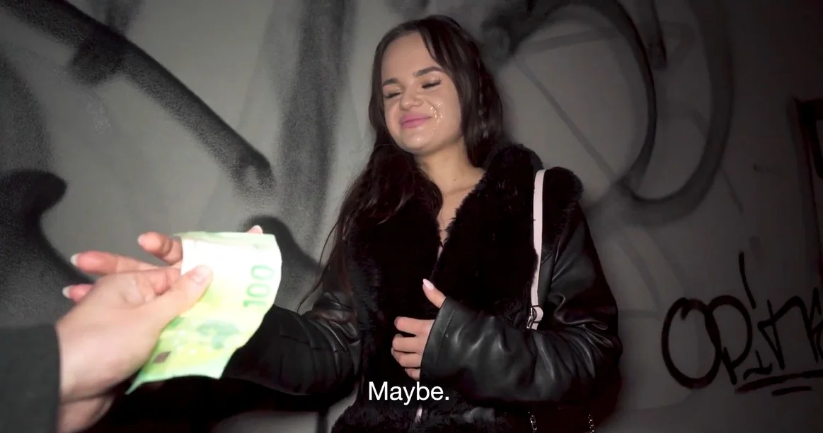 Public Agent - Olivia Zlota - Is that cum on your face 1080p