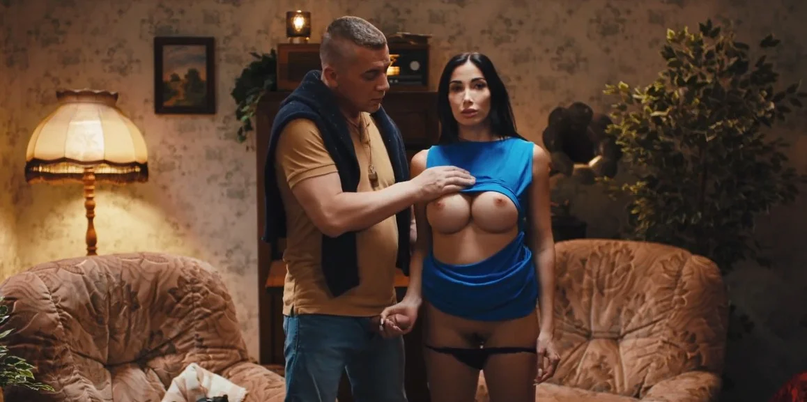 Freeze - Clea Gaultier - Tour Guide