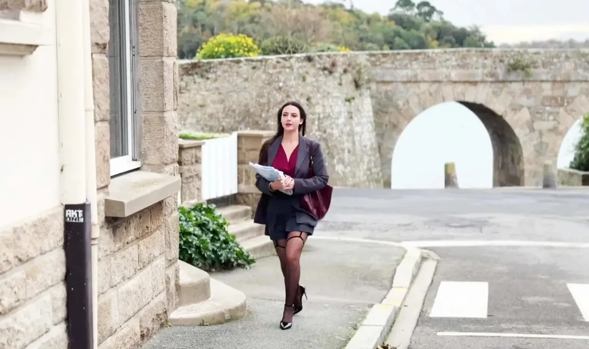 Jacquie Et Michel TV - Venus - Venus masters her argument